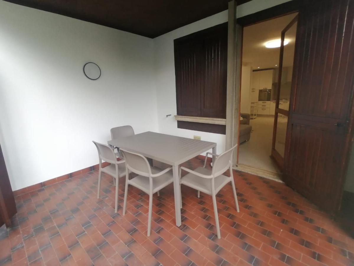 Lucky Apartment 2 Сирмионе Экстерьер фото